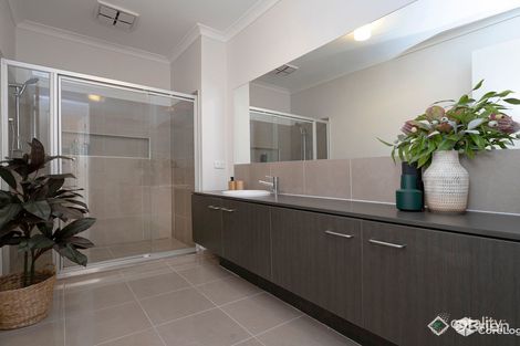 Property photo of 5 Ickworth Crescent Derrimut VIC 3026