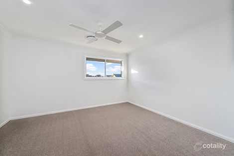Property photo of 1 Hillside Place Thrumster NSW 2444