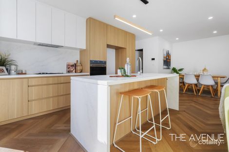 Property photo of 296 Grange Road Ormond VIC 3204