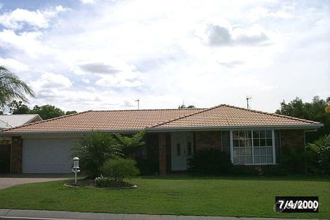9 Parklane Pl, Highland Park, QLD 4211
