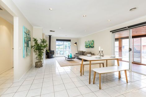 Property photo of 54 Wattle Valley Drive Hillside VIC 3037