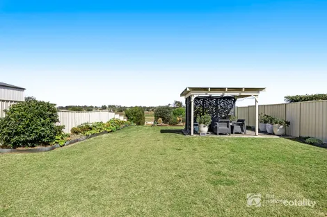Property photo of 1/5 Hans Borgar Court Warwick QLD 4370