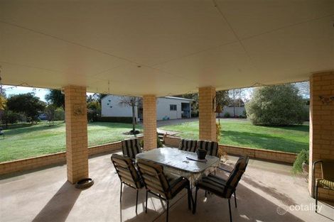 47 Cambridge Dr, Mansfield, VIC 3722