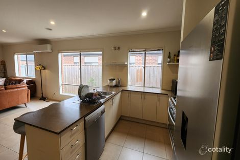 Property photo of 7 Butchart Close Point Cook VIC 3030