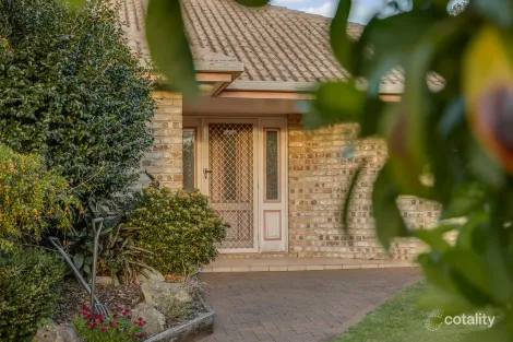 Property photo of 5 Edwin Court Centenary Heights QLD 4350