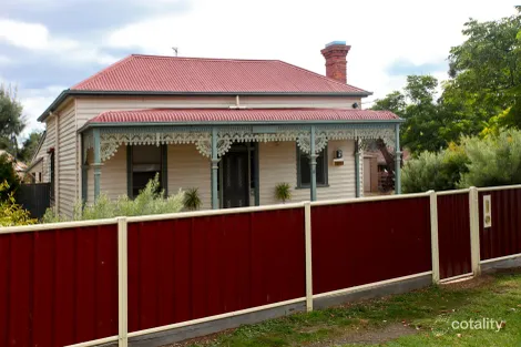 8 Dowding St, California Gully, VIC 3556