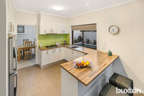 Property photo of 11 Marinique Drive Aspendale Gardens VIC 3195