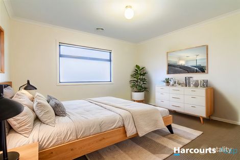 Property photo of 63 Maintop Ridge Botanic Ridge VIC 3977