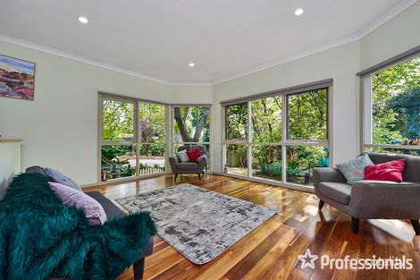 Property photo of 8 Boxtree Road Montrose VIC 3765