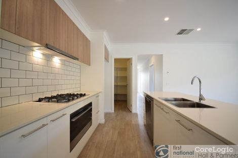 Property photo of 3 Ashbury Rise Berwick VIC 3806