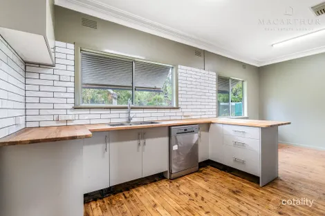 4 Kennedy Ave, Kooringal, NSW 2650