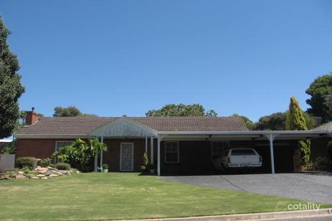 2 Sunhaven Rd, Redwood Park, SA 5097