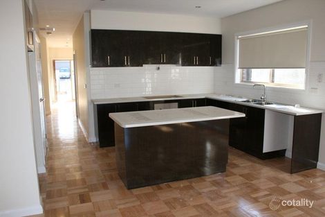 Property photo of 160 Newbury Boulevard Craigieburn VIC 3064
