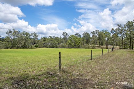 Property photo of 7487 Cunningham Highway Clumber QLD 4309