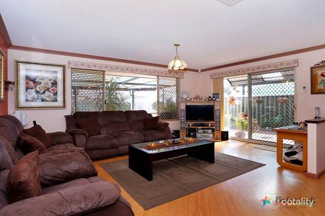 Property photo of 6 Auburn Close Marangaroo WA 6064