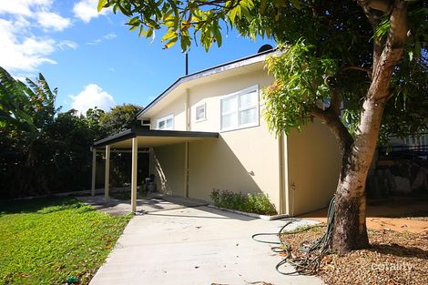 10 Algona St, Labrador, QLD 4215