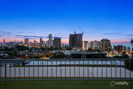 2/4 East St, Burleigh Heads, QLD 4220