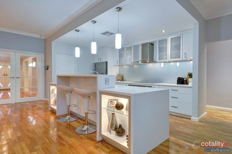 Property photo of 5 Geneva Heights Hocking WA 6065