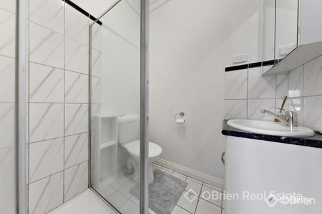 Property photo of 1/23 Wintersun Drive Albanvale VIC 3021