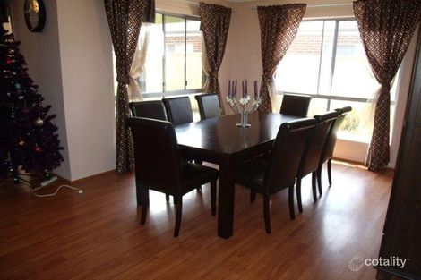 Property photo of 32 Springhill Drive Cranbourne VIC 3977