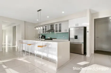 Property photo of 15 Notting Hill Traralgon VIC 3844