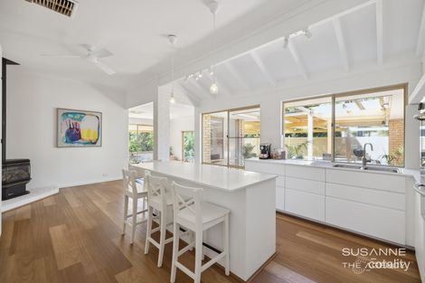 23 Watsonia Rd, Gooseberry Hill, WA 6076