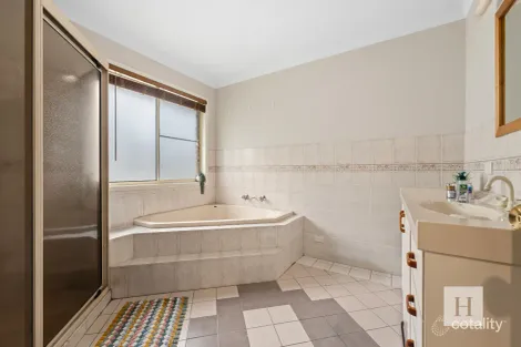 Property photo of 62 South Tacoma Road Tacoma South NSW 2259