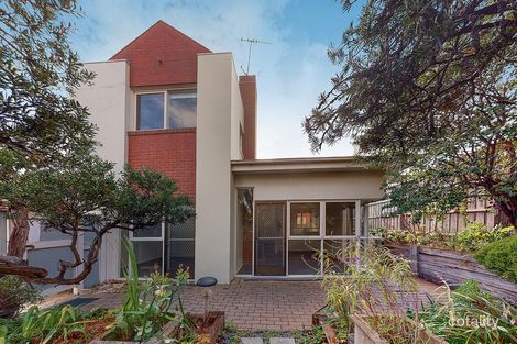 Property photo of 1/69 Parkhill Road Kew VIC 3101