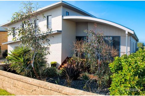 Property photo of 28 Osmonds Lane Port Fairy VIC 3284