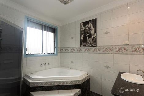 Property photo of 52 Moonstone Circuit St Albans VIC 3021