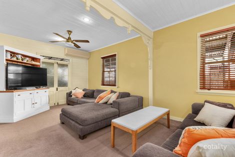 Property photo of 11 Cairns Street East Brisbane QLD 4169