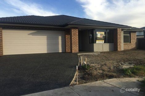 Property photo of 17 Riverbank Close Clyde North VIC 3978