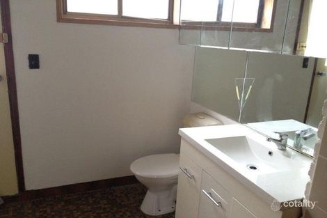 Property photo of 1/28 Olive Road Eumemmerring VIC 3177