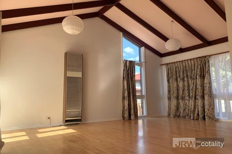 Property photo of 4 Fauna Court Narre Warren VIC 3805