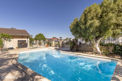 Property photo of 1 Argyll Place Duncraig WA 6023