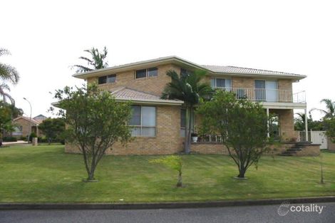 1 Kamala Cl, Old Bar, NSW 2430