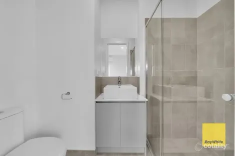 Property photo of 45 Waterbird Circuit Weir Views VIC 3338