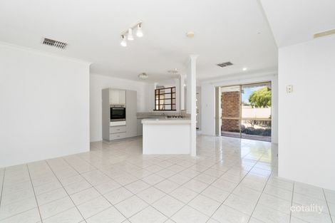 Property photo of 58 Baxter Close Huntingdale WA 6110