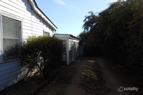 Property photo of 15 Spring Street Young NSW 2594