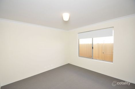 Property photo of 11 Serventy Crescent Hammond Park WA 6164
