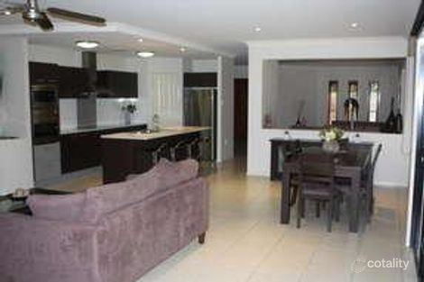 Property photo of 61 Flindersia Crescent Seventeen Mile Rocks QLD 4073