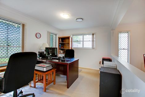 Property photo of 27 Lexey Crescent Wakerley QLD 4154