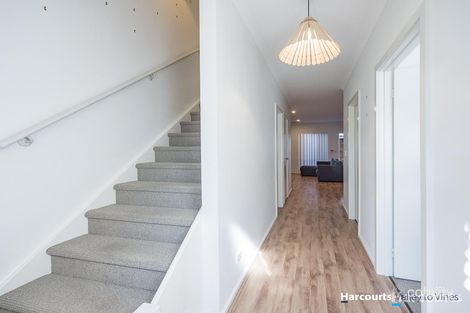 Property photo of 86 Strinesdale Boulevard Aveley WA 6069