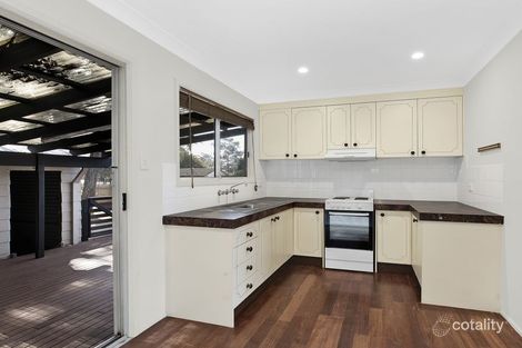 Property photo of 8 Chetwynd Avenue Berkeley Vale NSW 2261
