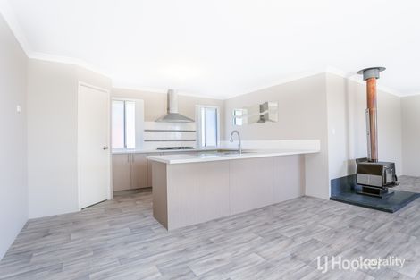 Property photo of 146 Braidwood Drive Australind WA 6233