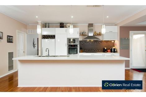 Property photo of 4 Piccadilly Court Narre Warren South VIC 3805