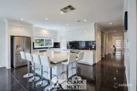 Property photo of 11 Fairchild Street Drouin VIC 3818