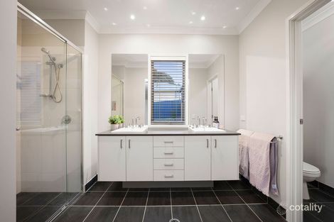 Property photo of 32 Mulberry Court Lavington NSW 2641