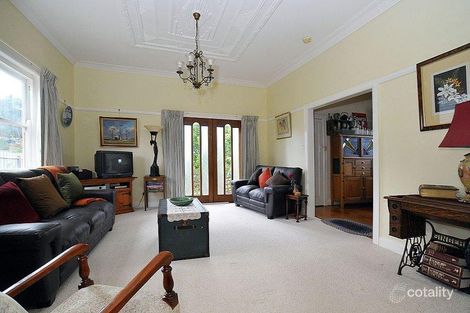 25 Victoria Ave, Monbulk, VIC 3793