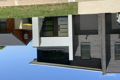 Property photo of 16 Moonstone Place Eagle Vale NSW 2558